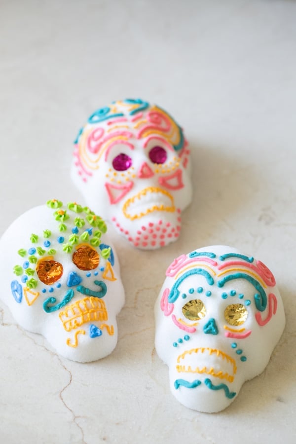 how-to-make-mexican-sugar-skulls-sugar-and-charm-sweet-recipes