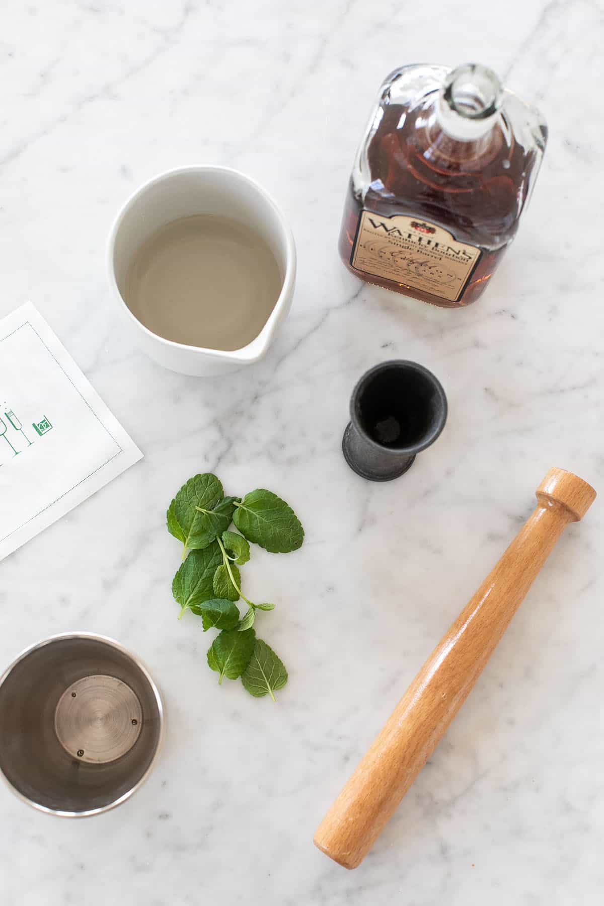 ingredients to make a mint julep