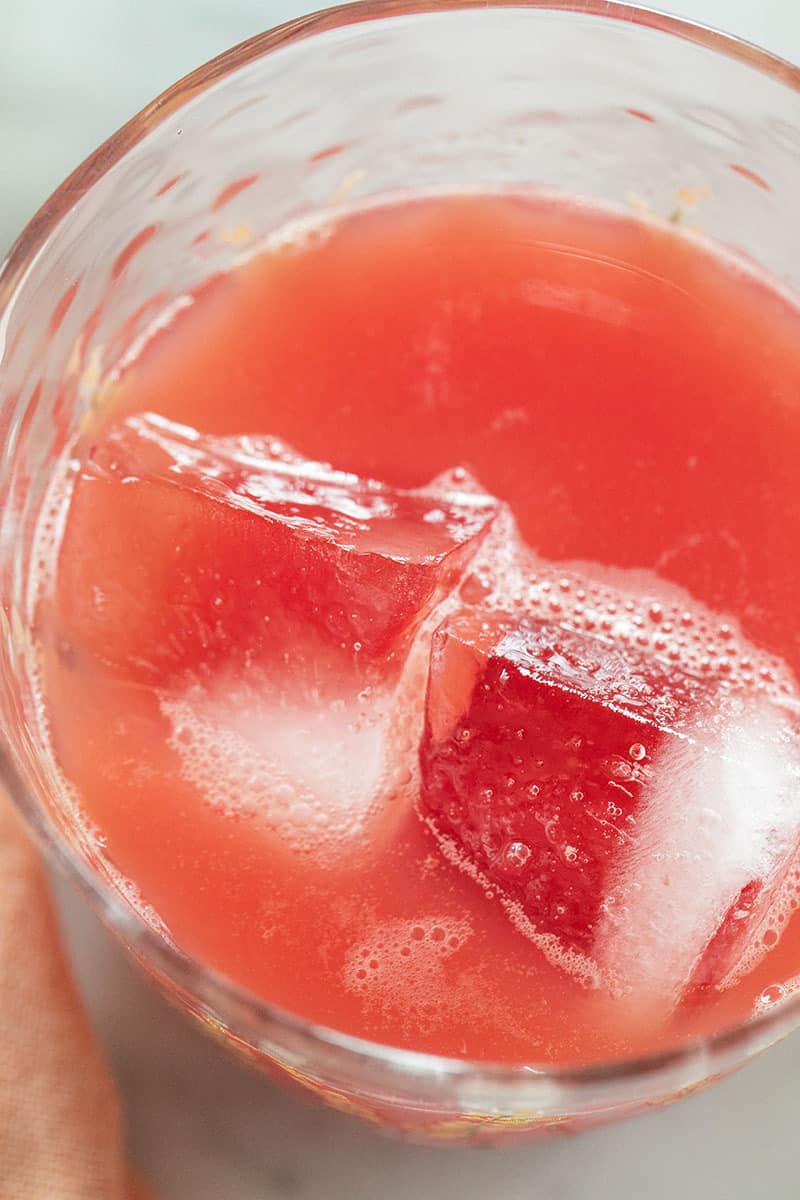 watermelon juice close up picture