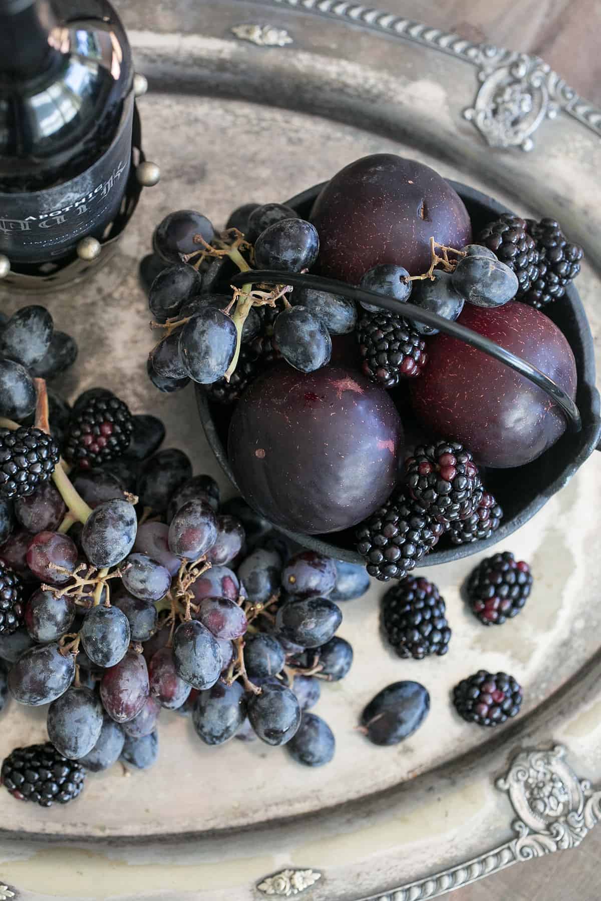 dark fruit to make sangria 