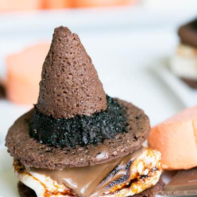 How to Make Witch Hat S’mores