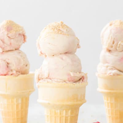 Raspberry cheesecake ice cream