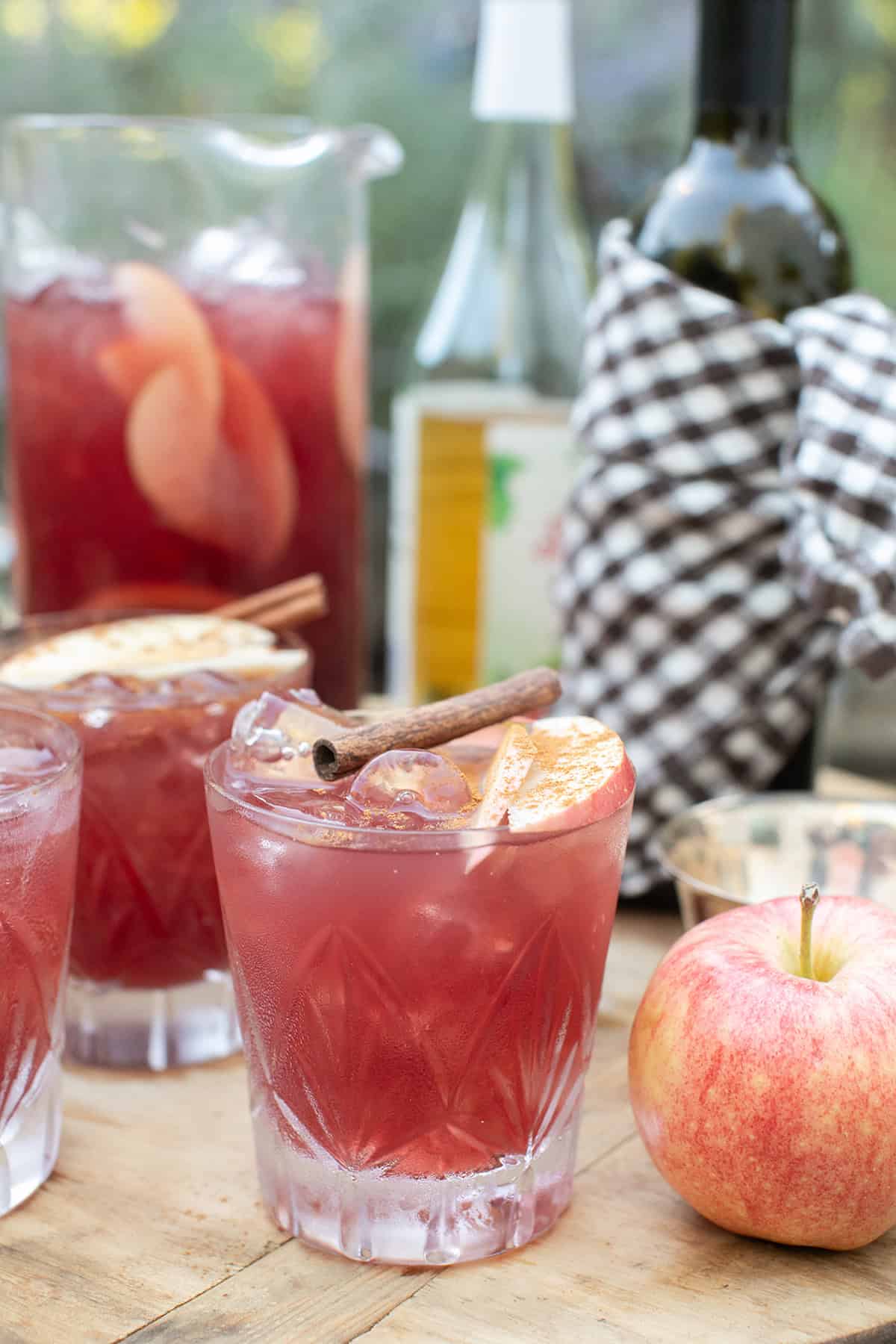 Apple pie sangria recipe.