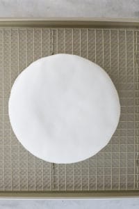 White fondant cake