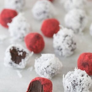 5 Ingredient Dark Chocolate Coconut Truffles