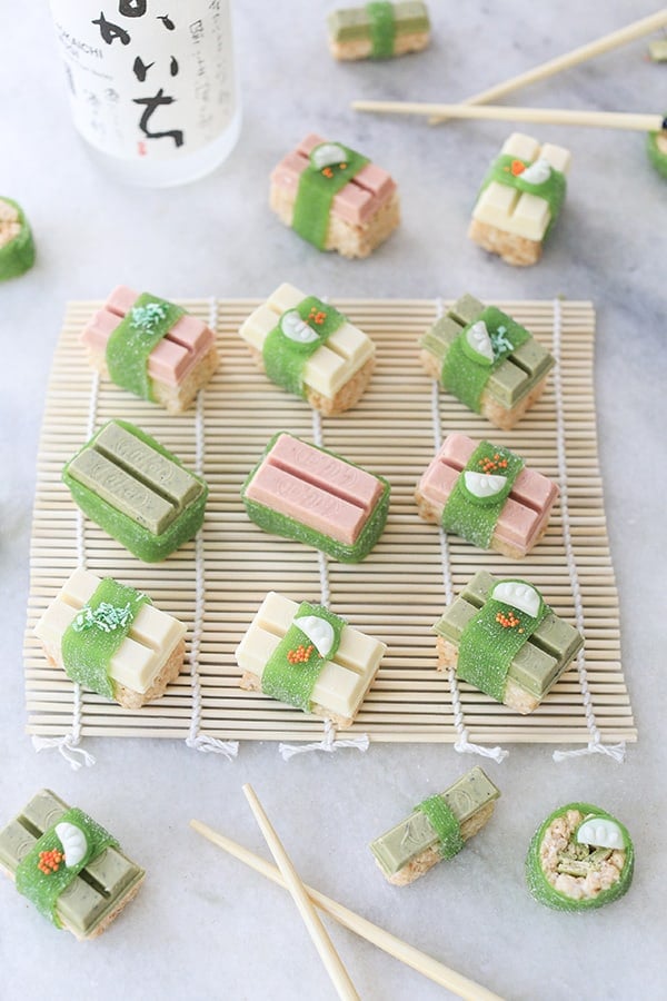 en lille otte Den aktuelle How to Make Kit Kat Candy Sushi Dessert - Sugar and Charm