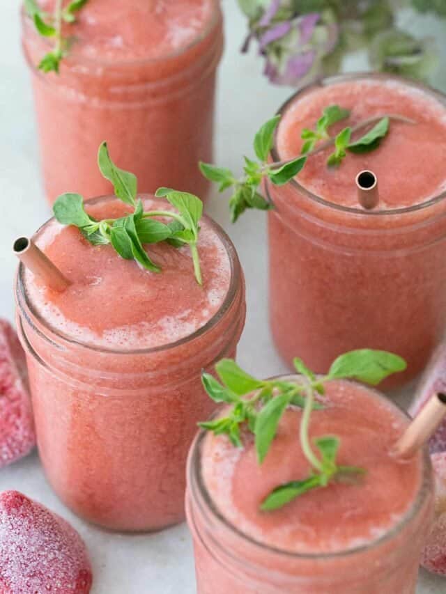 Easy Frosé Recipe Made with Strawberries Story