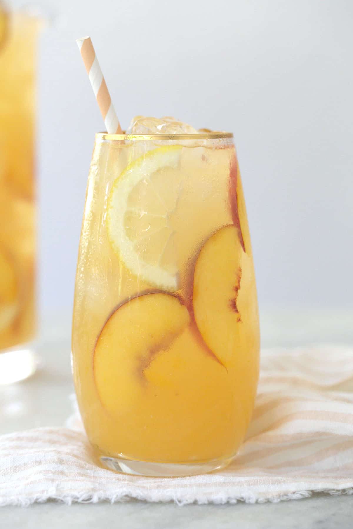 The Best Peach Lemonade Recipe - Sugar and Charm