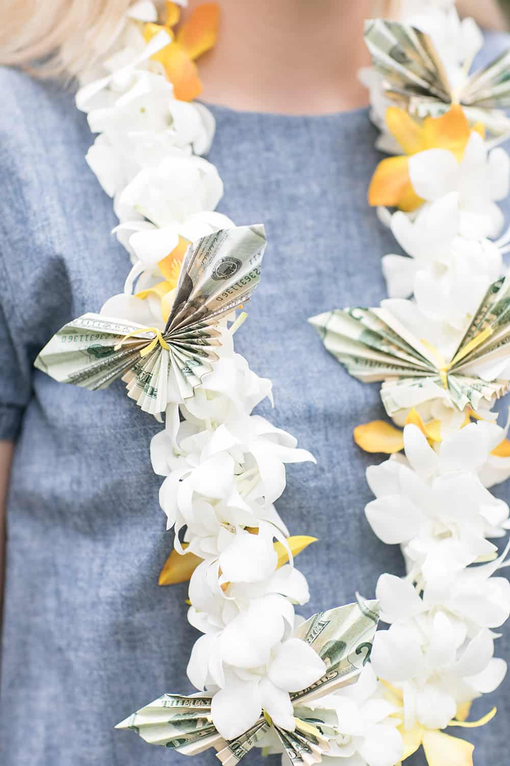 money lei made with dollar bill 