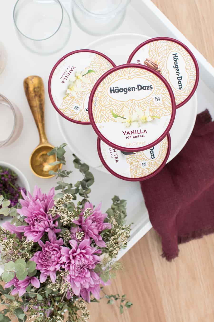 haagen-dazs ice cream overhead photo 