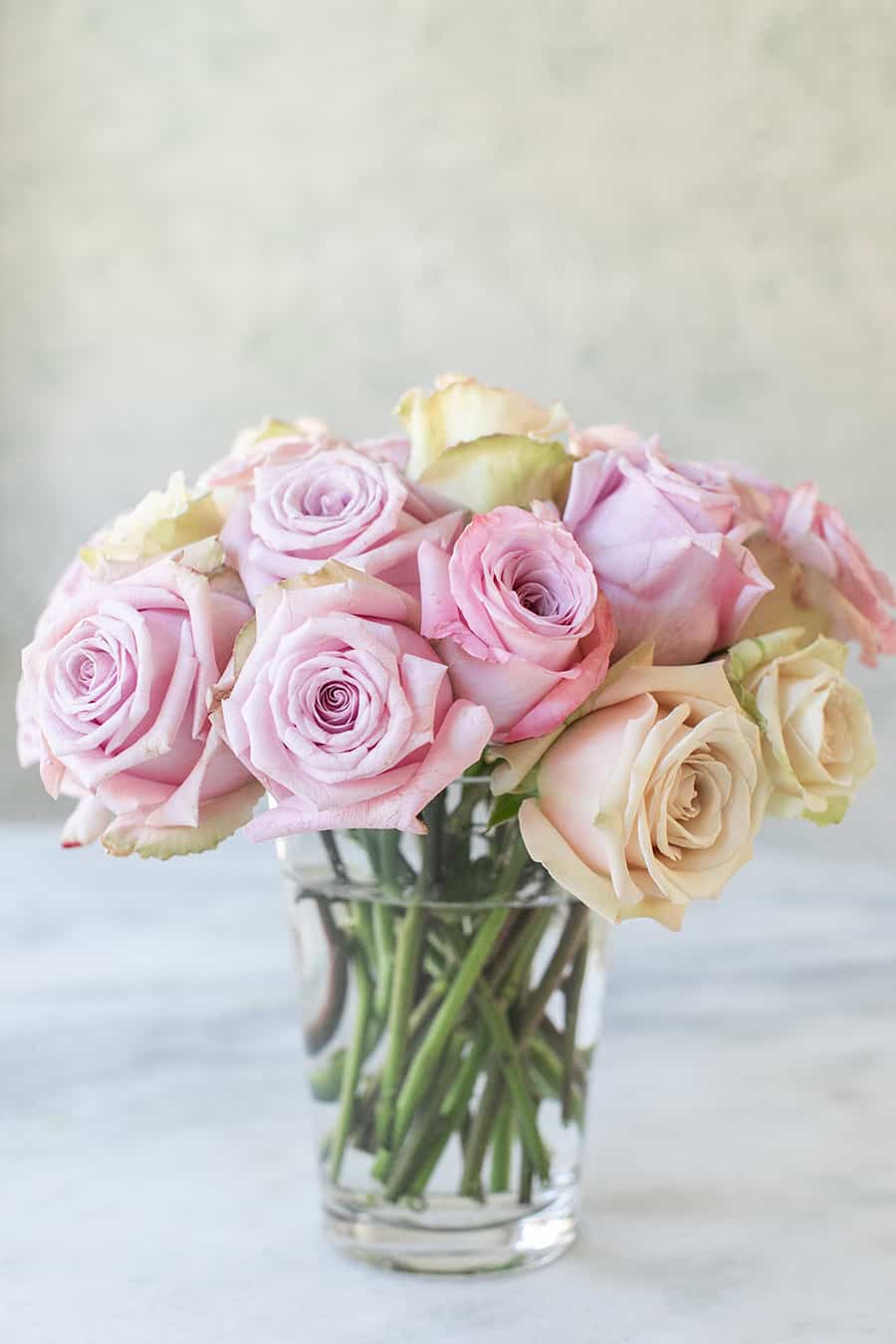 rose arrangement i en vase