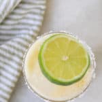 margarita overhead photo with a lime wedge