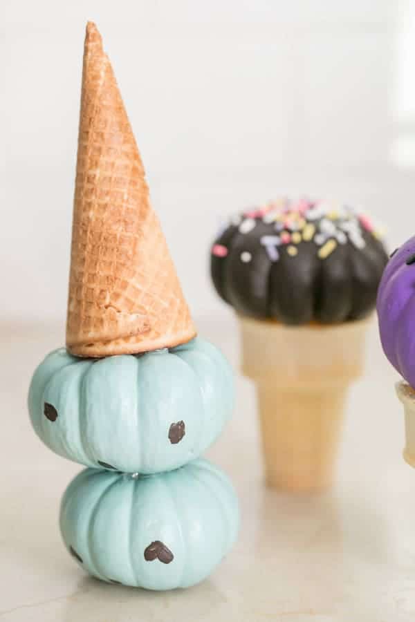 Painted pumpkin ice cream cones for toddlers. 