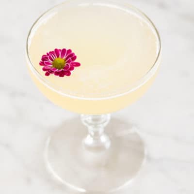 How to Make a Bee’s Knees Cocktail