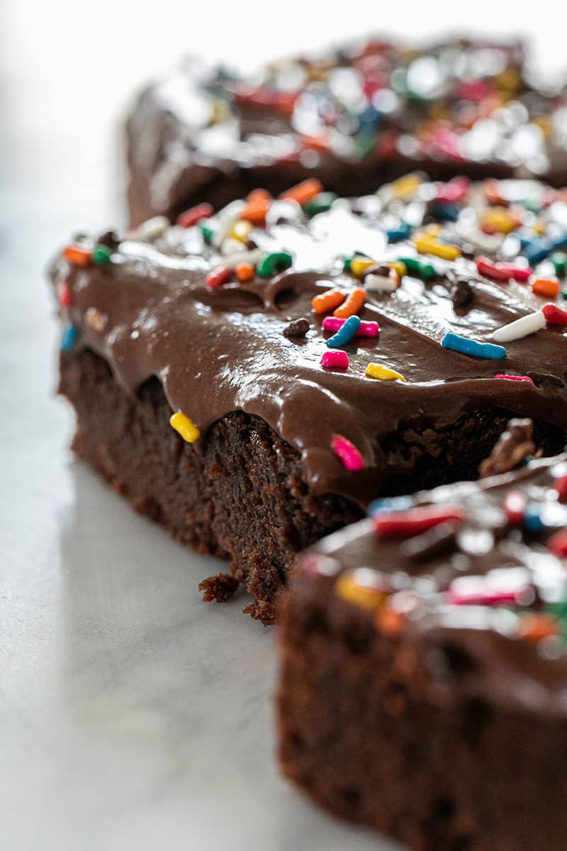 chocolate brownies with frosting.