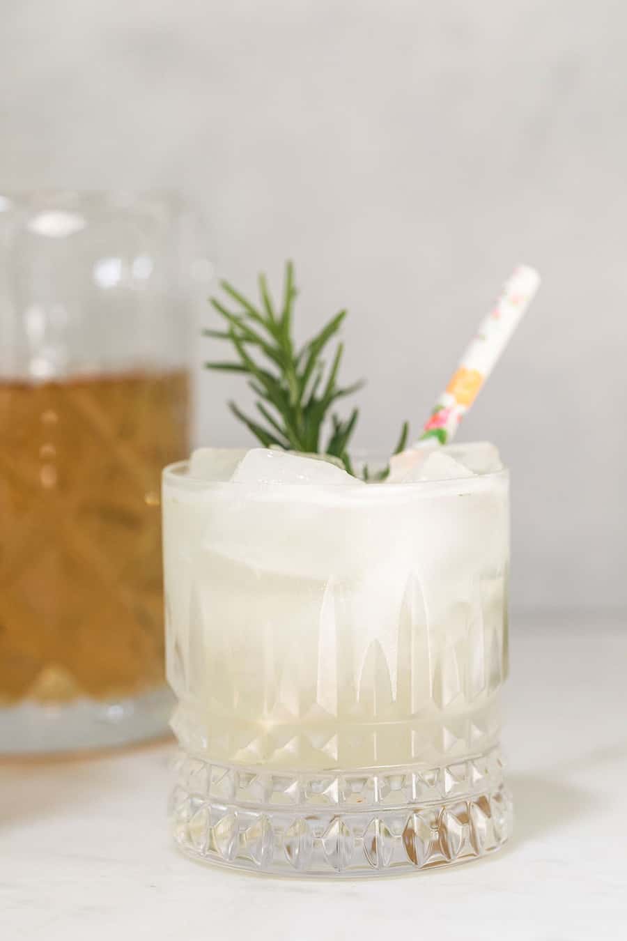 https://sugarandcharm.com/wp-content/uploads/2020/07/mocktail-_9.jpg