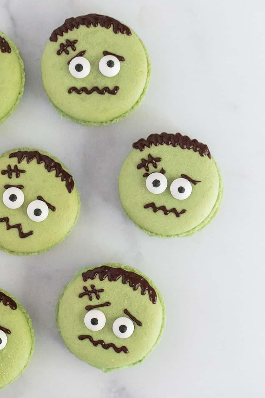 Frankenstein macaron cookie