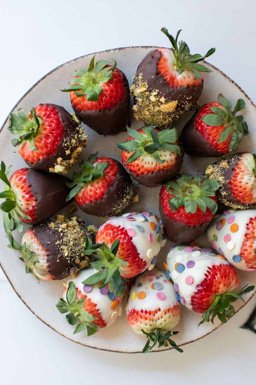 easy party desserts chocolate covered strawberries