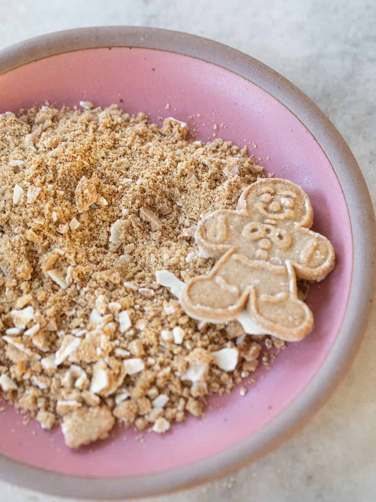 crushed gingerbread cookie
