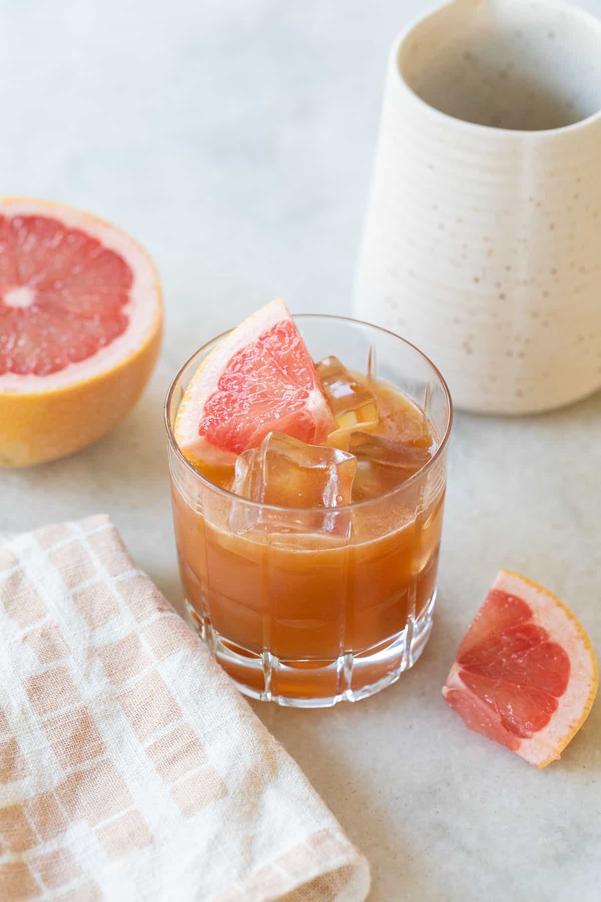 Jagermeister cocktail with grapefruit. 