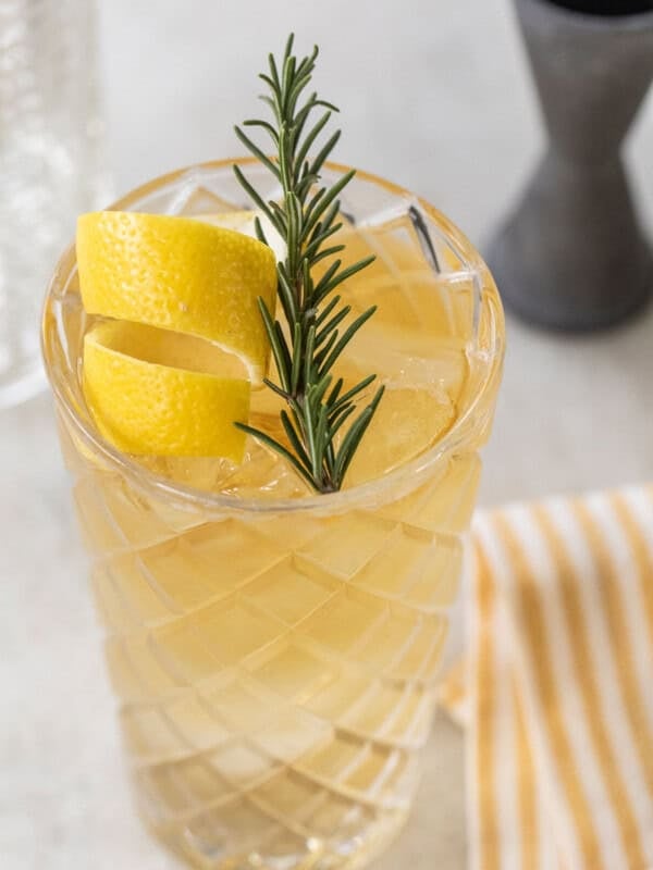 highball cocktail