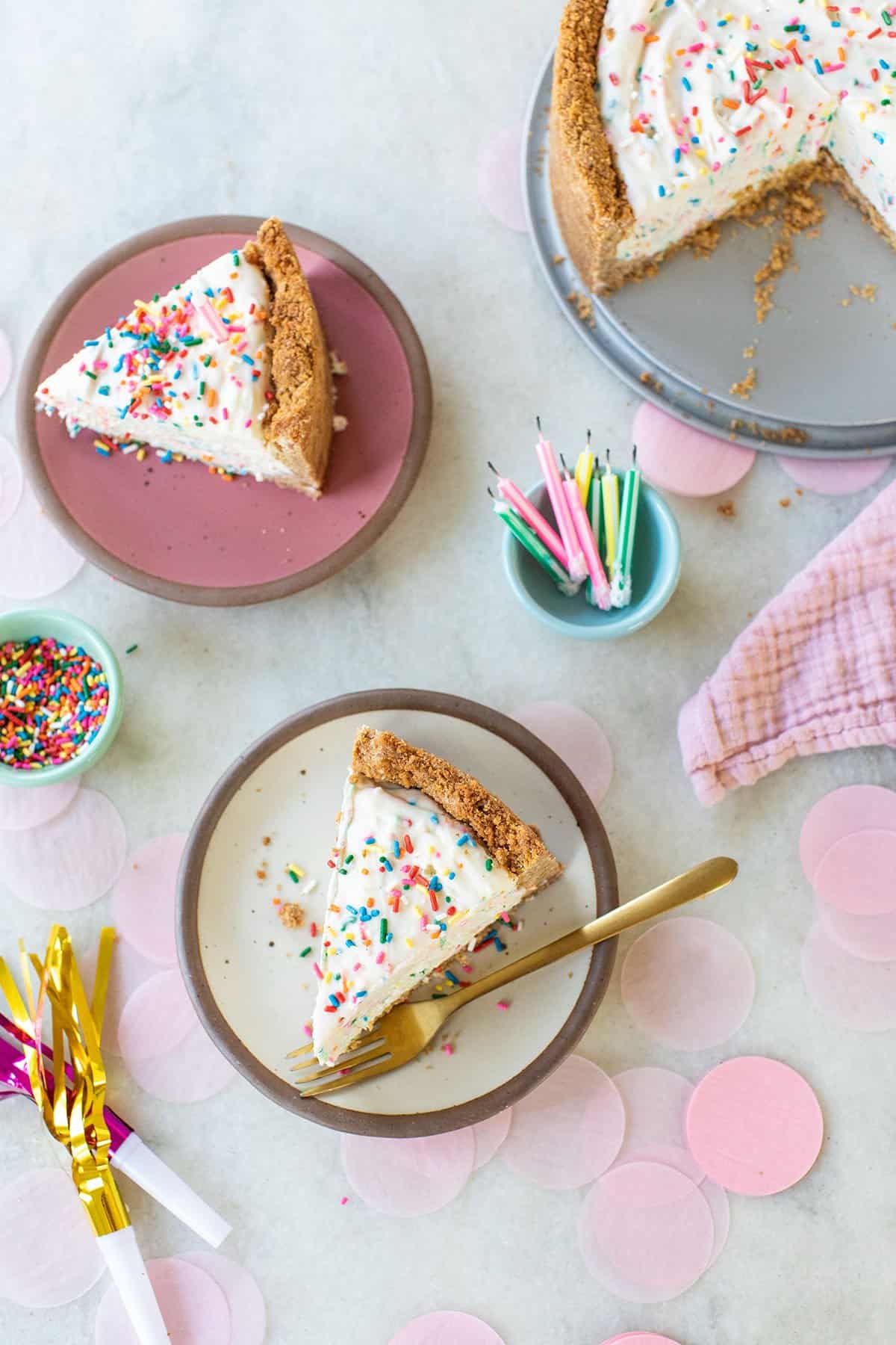Cheesecake recipe with sprinkles for a birthday party.