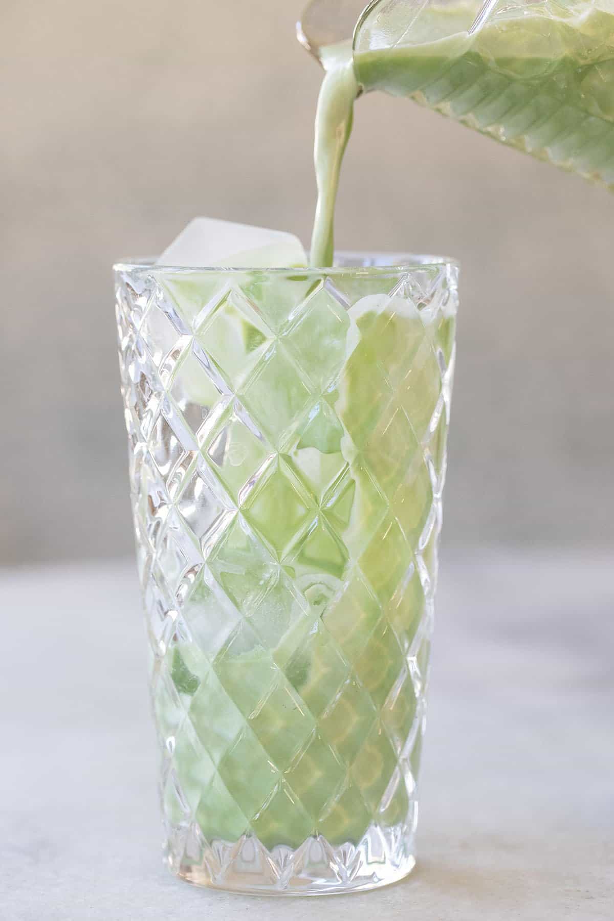 Iced Matcha Latte Recipe » Blender Happy