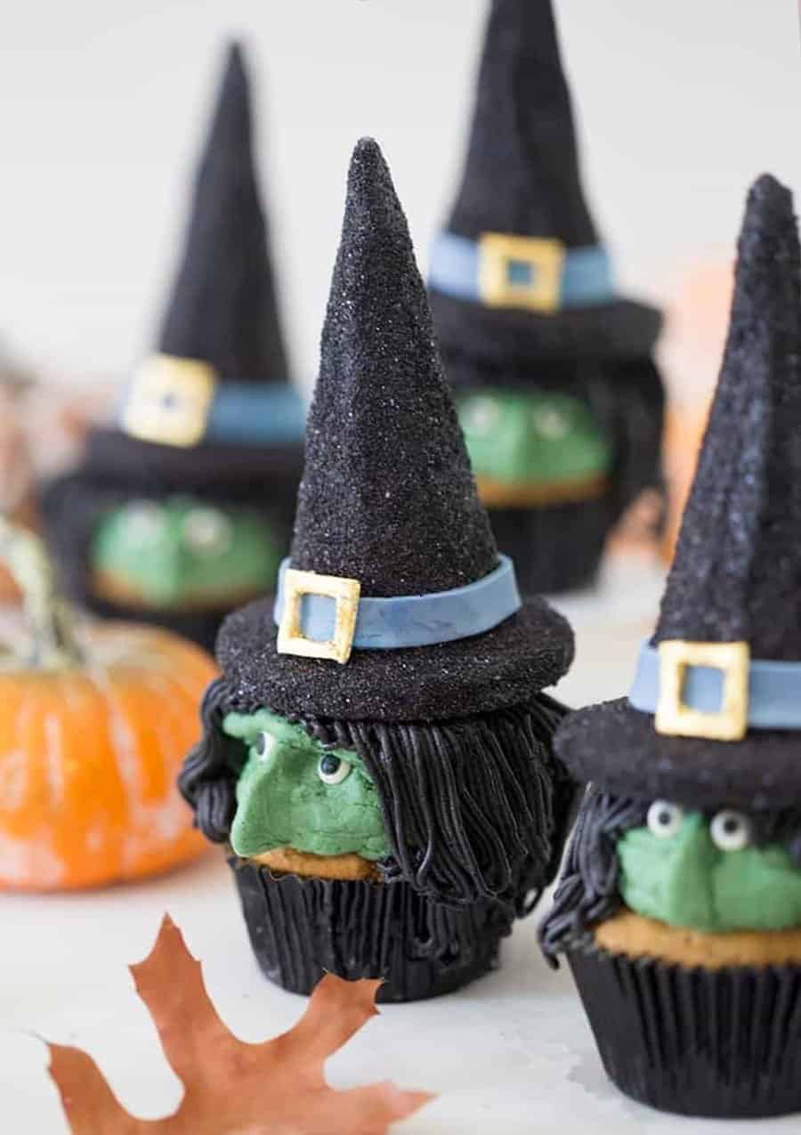 witch cupcakes