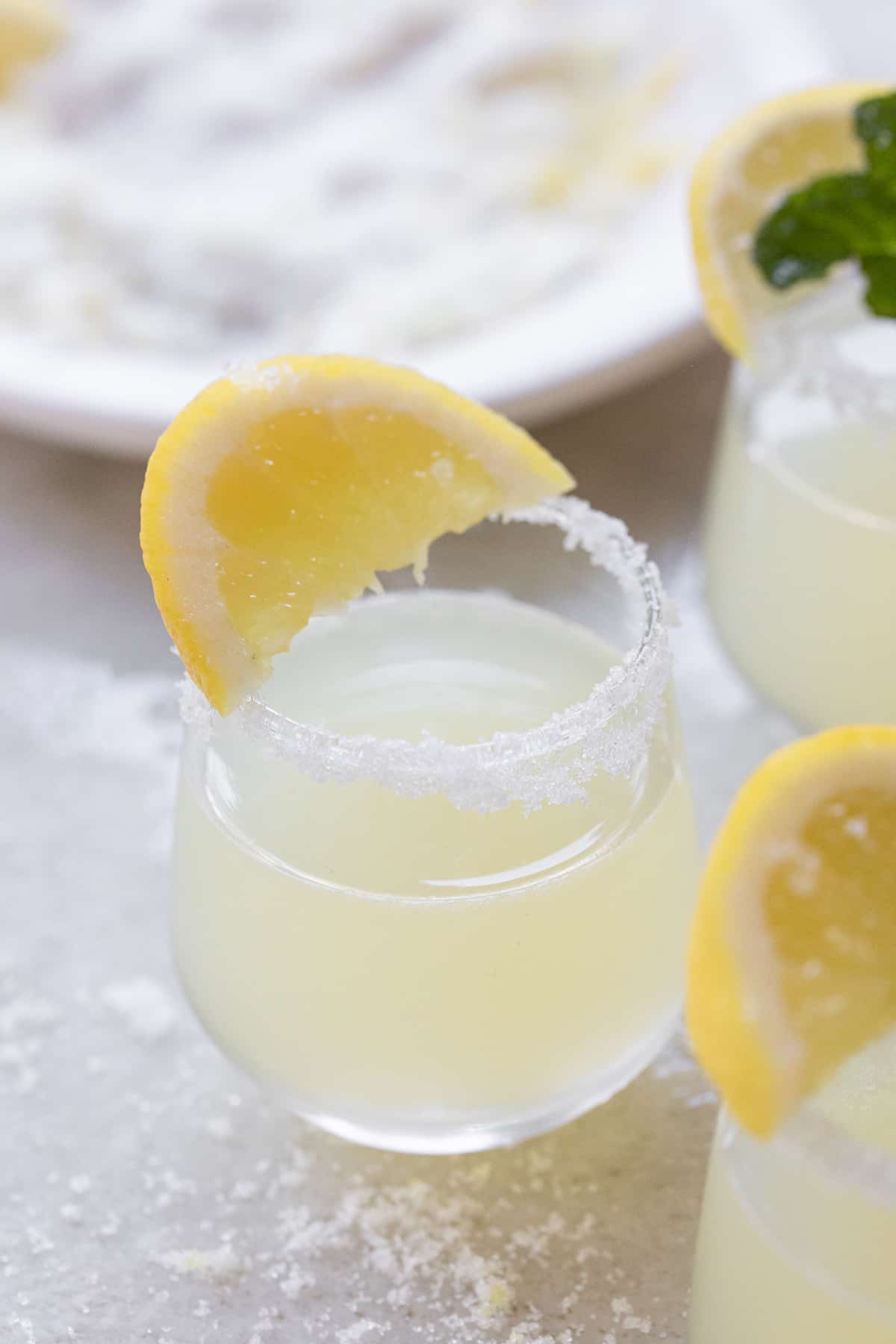 Lemon drop with a lemon slice.
