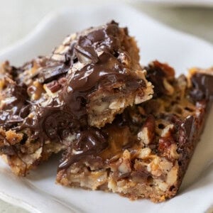 Gooey chocolate caramel bars.