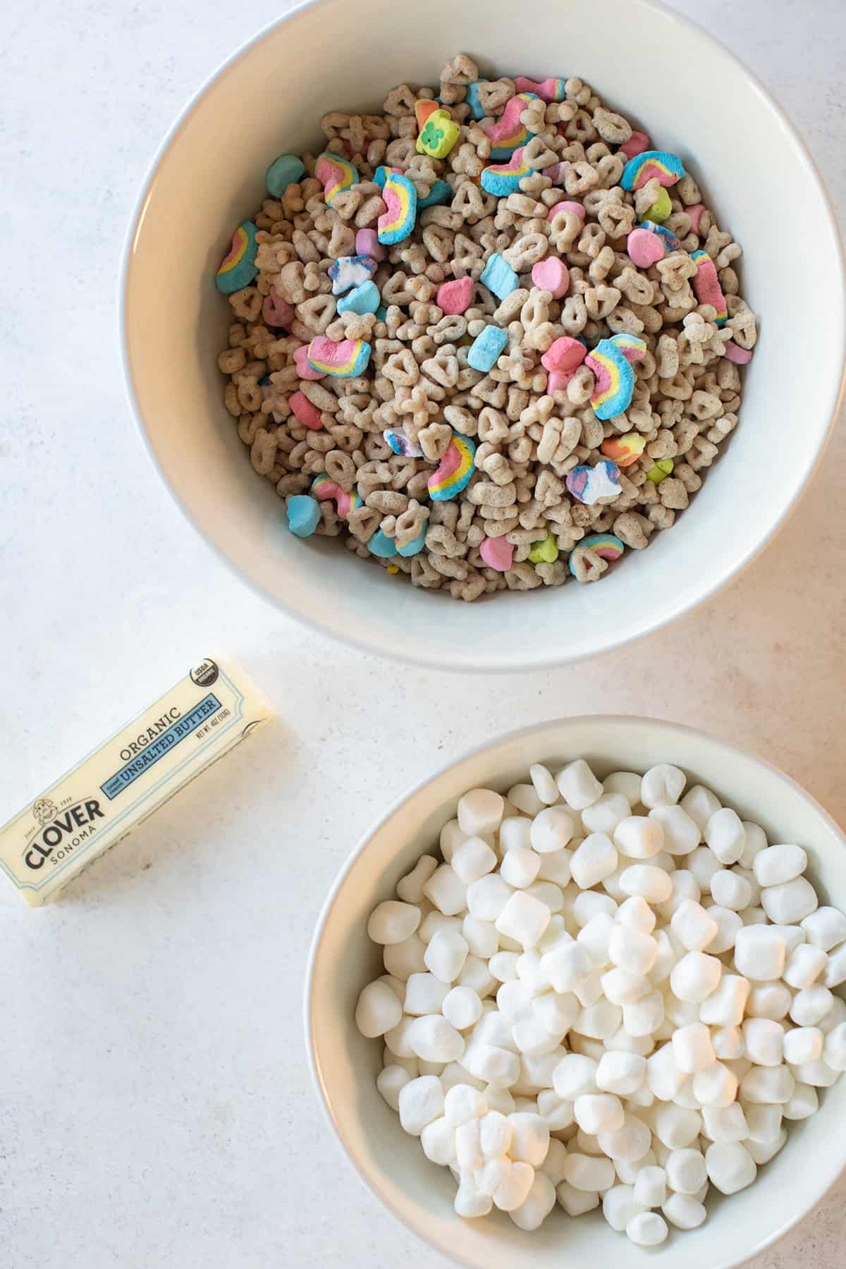 Lucky Charms Cereal, Butter and marshmallows.